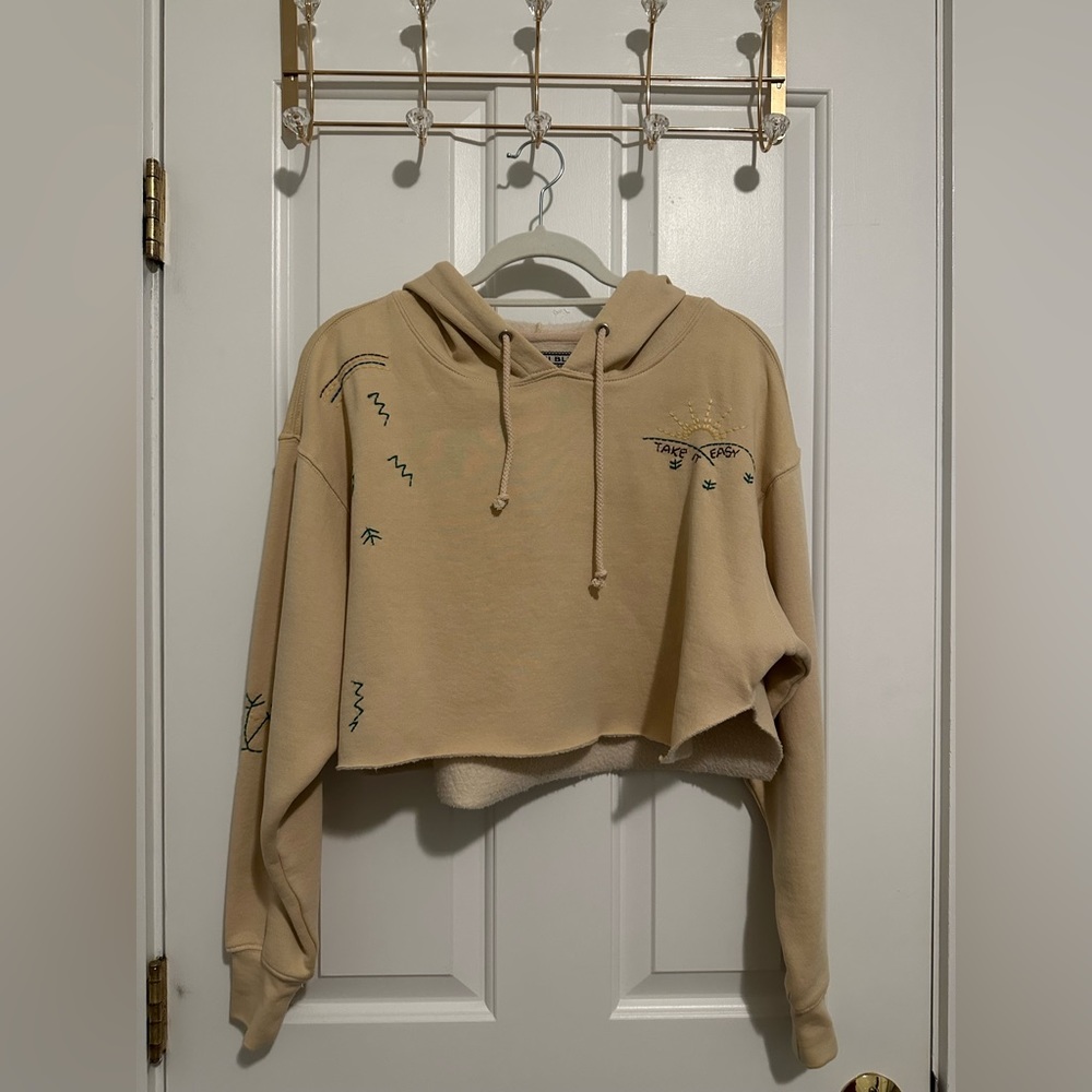 Kimchi blue tan cropped embroidered sweater hoodie - Picture 5 of 6